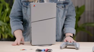 PS5 de 30 anos do PlayStation volta ao estoque na Amazon