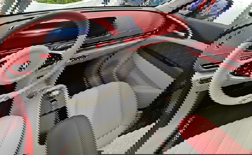 Ora 03 display voltante