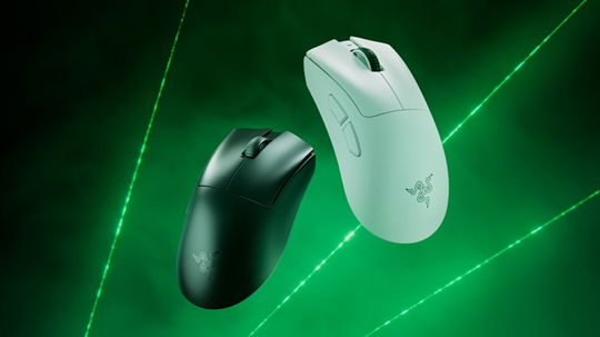 Razer anuncia DeathAdder V4 Pro com até 150h de bateria e 37% menos latência